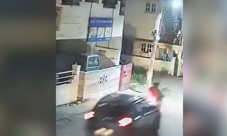 Couple ram their car into delivery agent's two-wheeler in anger