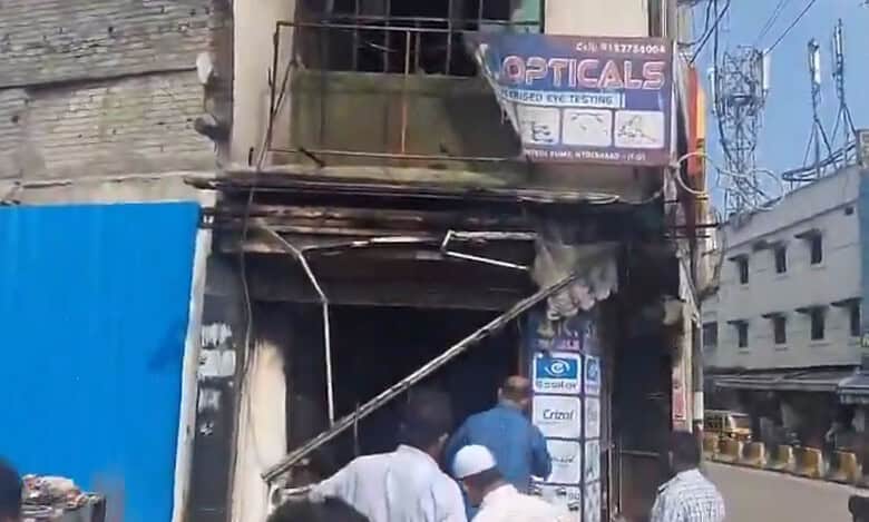 Fire at sweet shop in Charminar