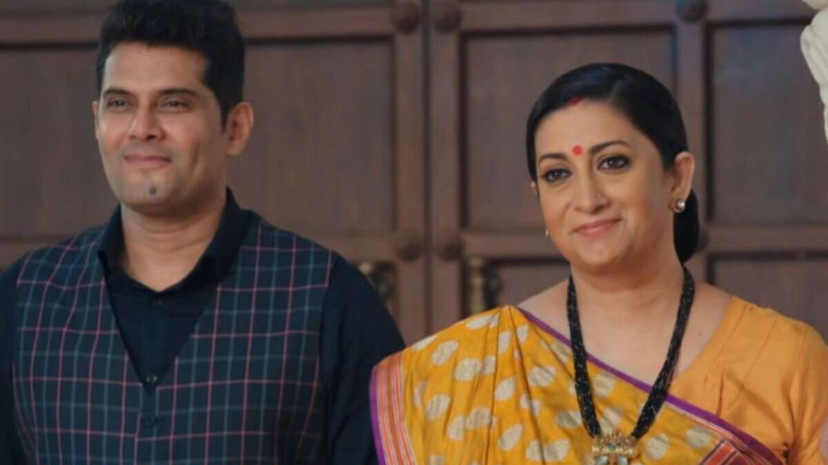 Smriti Irani and Amar Upadhyay