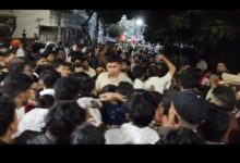 Image of a mob gathering in Akbarbagh, Hyderabad after a Durga idol was desecrated.