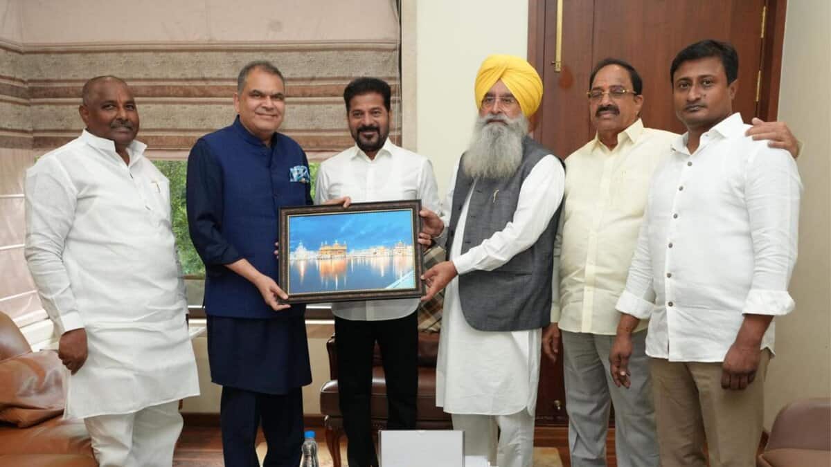 Punjab State Ministers Shri Sanjeev Arora and Shri Gurmeet Singh Khudian invite Telangana Chief Minister Revanth Reddy to Guru Tegh Bahadur's 350th martyrdom anniversary