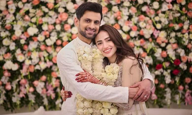 Shoaib Malik and Sana Javed