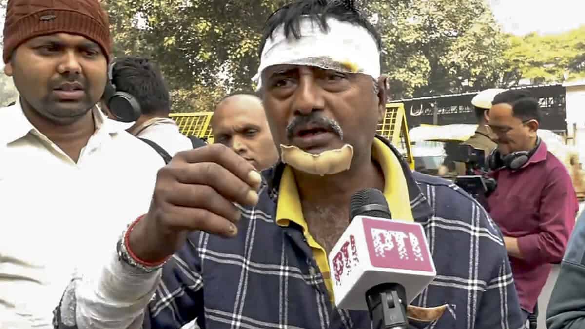 Delhi blast Death toll comes to 12