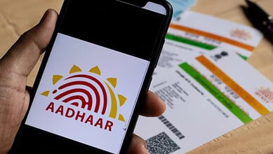 Aadhaar No Longer accepted for Birth Certificates in UP and Maharashtra