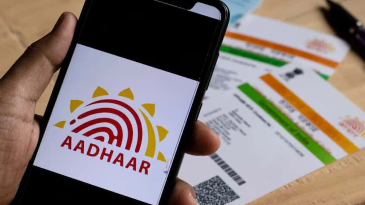 Aadhaar No Longer accepted for Birth Certificates in UP and Maharashtra
