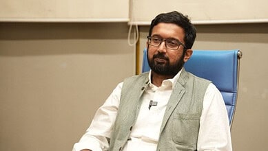 Aditya Menon performs umrah