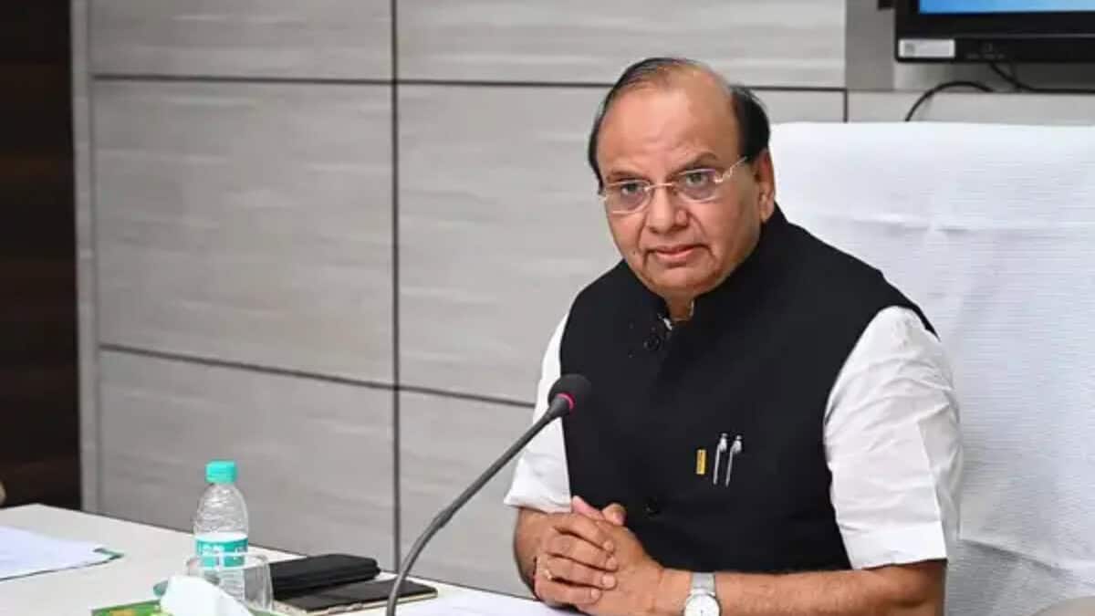 Delhi Lt Governor directs cops to maintain record of ammonium nitrate