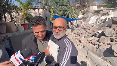 Hindu neighbour offer 3 marla land to Muslim journalist whose house was bulldozed