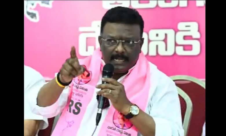 BRS MLC Dasoju Sravan addresses the media