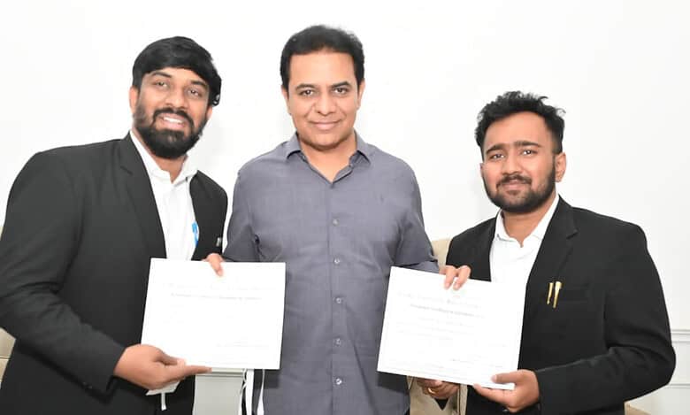Gig workers bewcome lawyers, get KTR's appreciation
