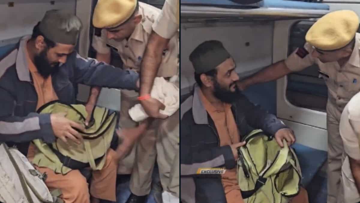 Muslim passengers screened for security checks in Rajasthan after Delhi blast