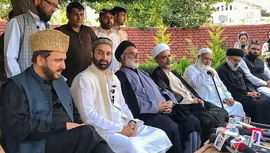 Mutahida Majlis-e-Ulema ask for the withdrawal of Vande Matram