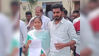 SC woman files sarpanch nomination in Sangareddy's Tadlapalle