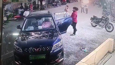 Woman sells her newborn baby in Karimnagar