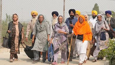 Sikh pilgrims travel to Guru Nanak's birthplace in Pakistan
