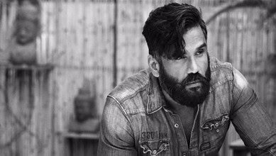 Film actor Sunil Shetty