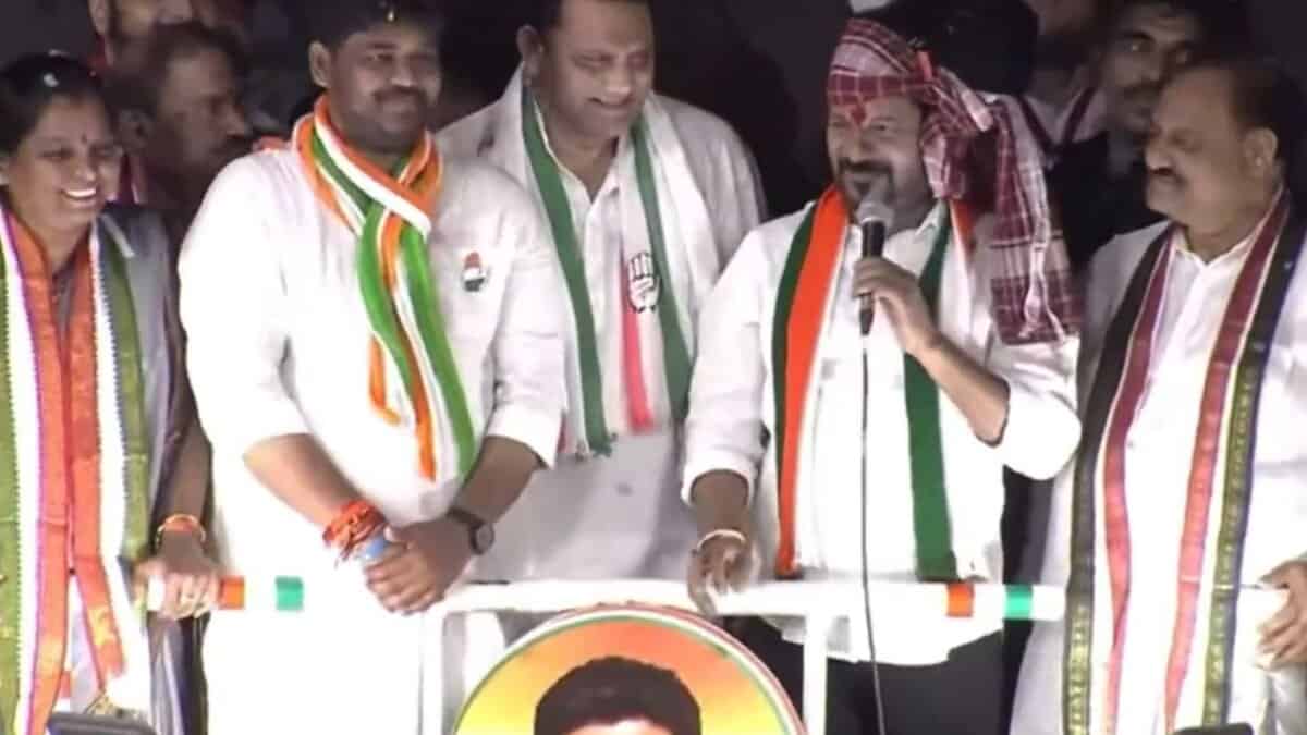 Telangana CM campaigns for Conbgress candidate Naveen Yadav in Borabanda