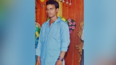 Hyderabad man suicide in front of police station