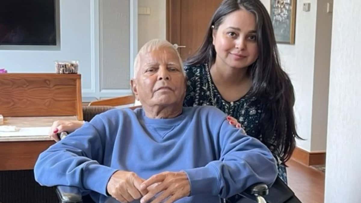 Lalu Yadav with his daughter Rohini Acharya