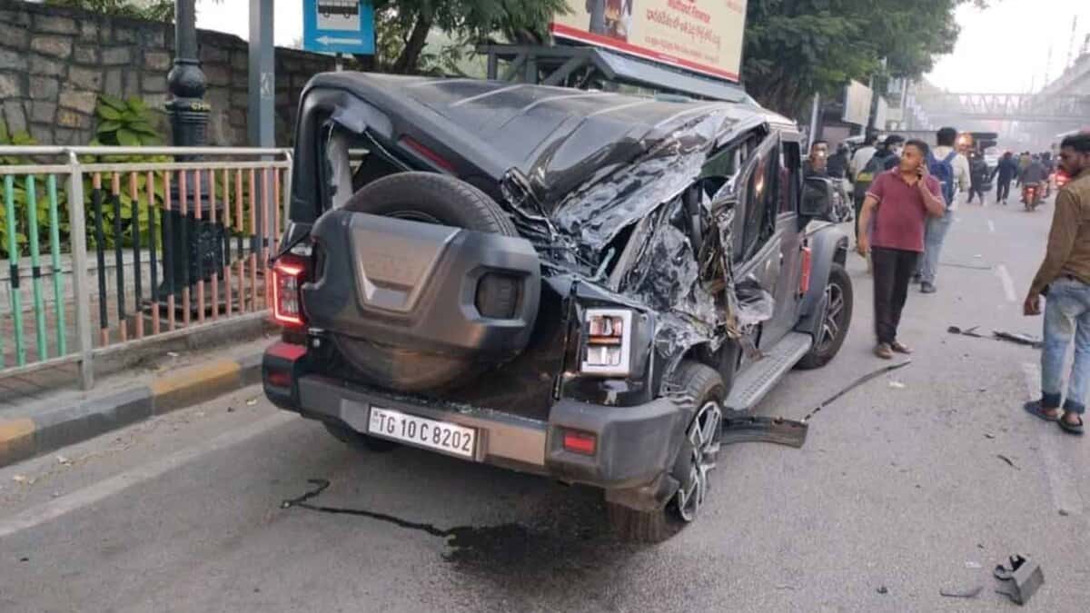 Mahindra Thar damaged in the accident