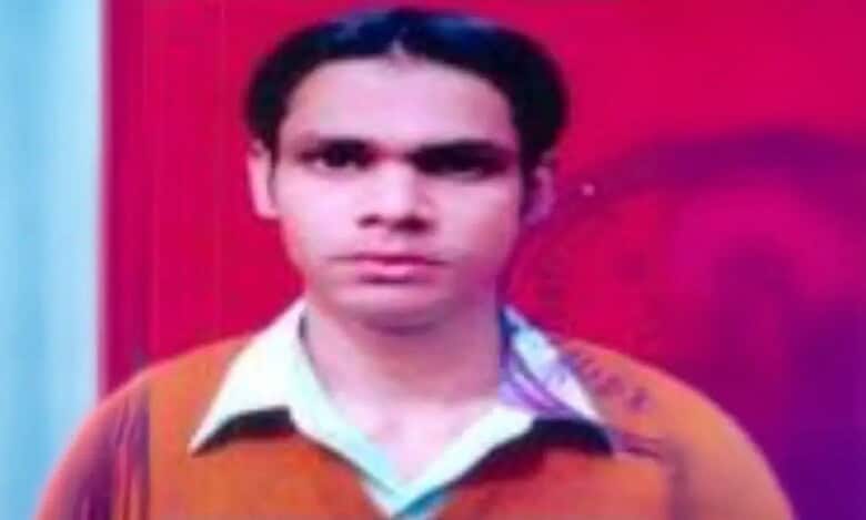 Mirza Shadab Baig, an ex-student of Al-Falah University