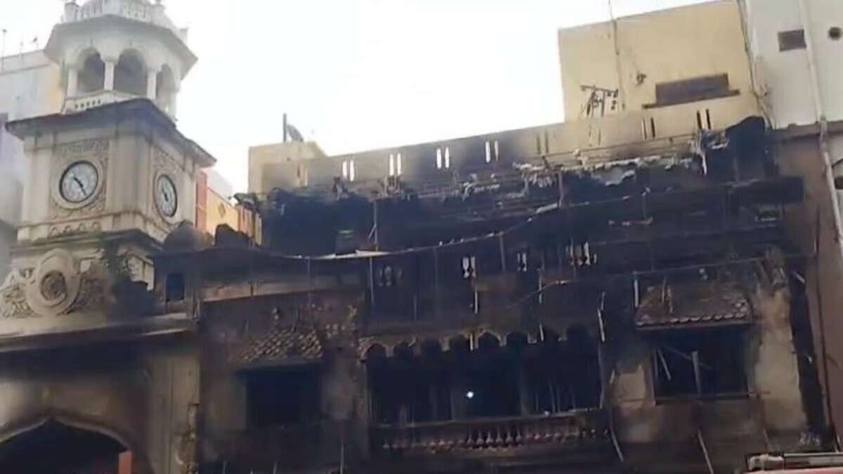 Shahalibanda Clock Tower burnt