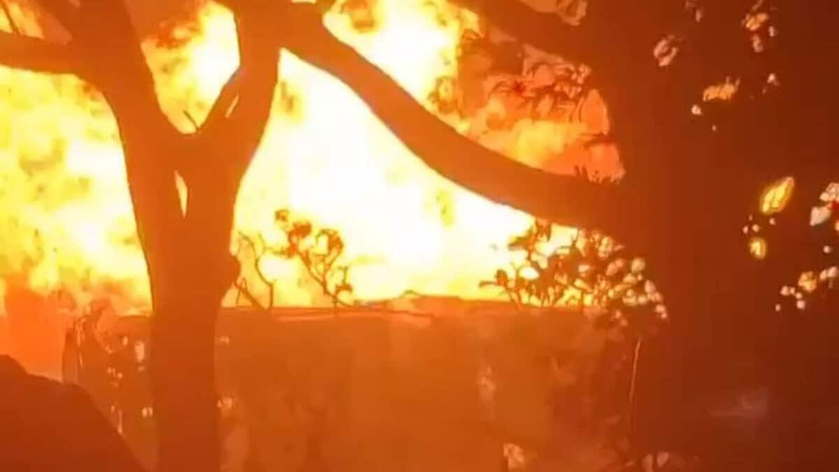 Ethanol tanker catches fire in Mahabubnagar