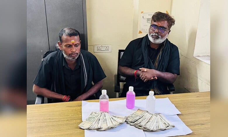 Telangana ACB nabs two officials from the Tahsildar's office in Secunderabad