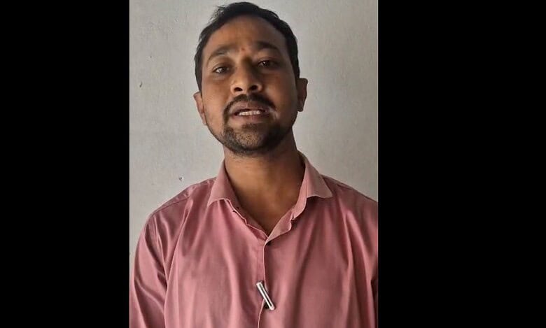 Adilabad farmer narrates the ordeal after being assaulted by drunk official