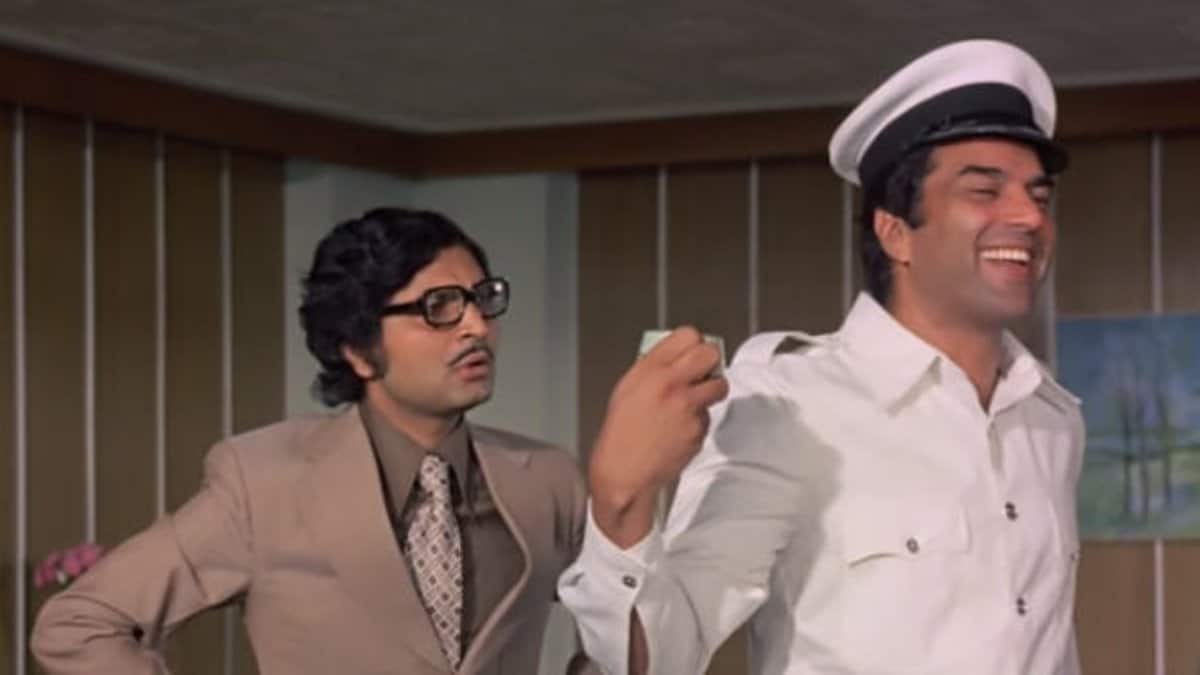 Asrani and Dharmendra