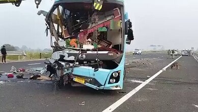 Bus hits vehicle on Delhi-Mumbai expressway