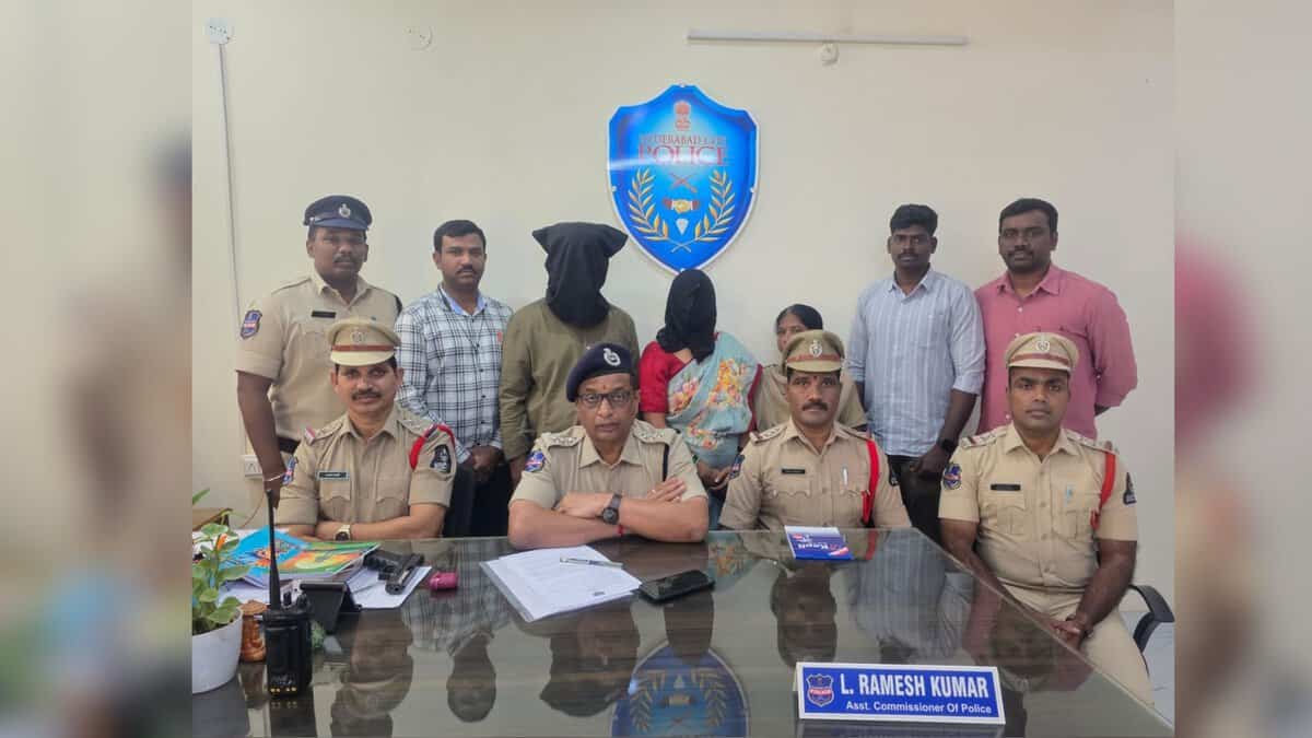 Two arrested in chain snatching case in Hyderabad