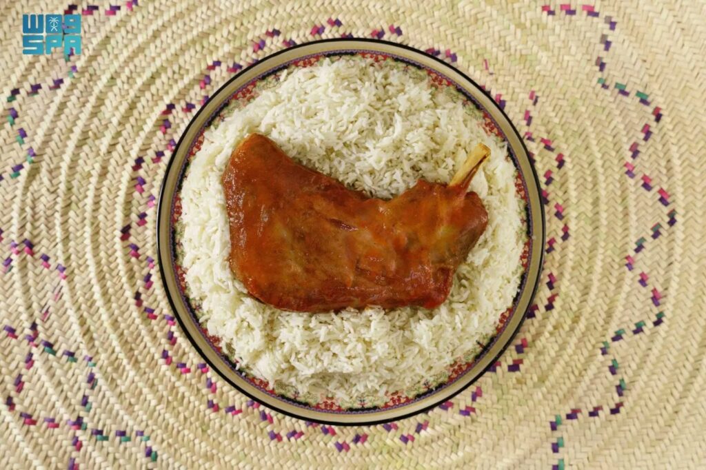Traditional Kabsa dish from Madinah symbolising Saudi culinary heritage.