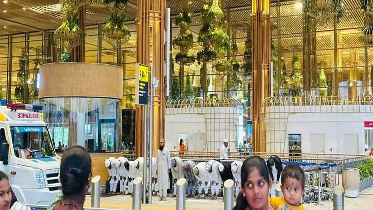Karnataka airport namaz