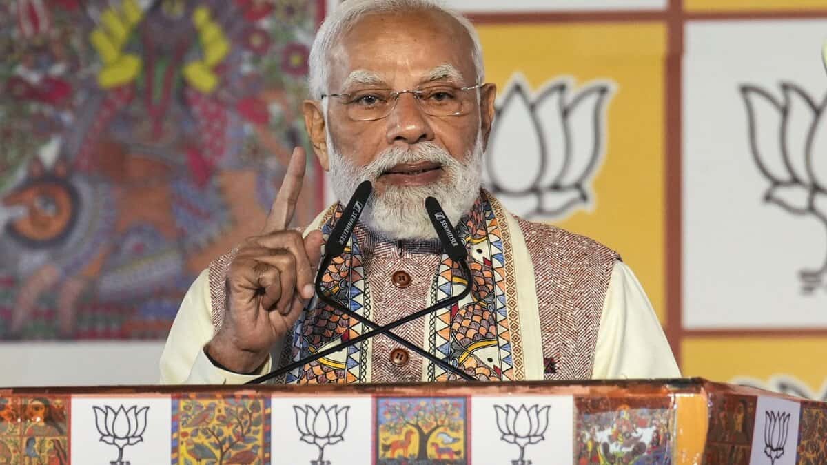 New Delhi: Prime Minister Narendra Modi addresses the gathering during the celebration of NDA's victory in the Bihar Assembly elections, at BJP headquarters, in New Delhi, Friday, Nov. 14, 2025. (PTI Photo/Karma Bhutia)