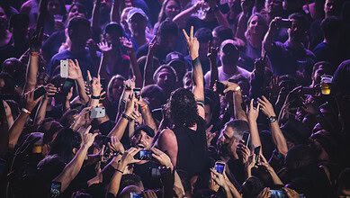 parasocial is Cambridge Dictionary's word of the year 2025