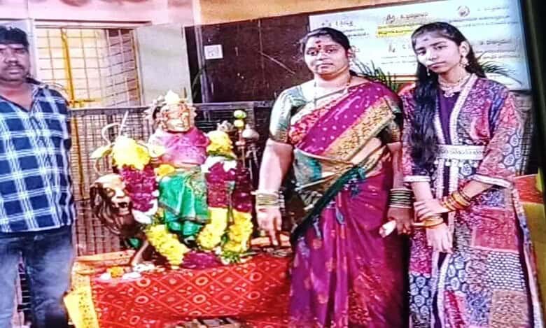 Three of a family found dead in Hyderabad's Amberpet