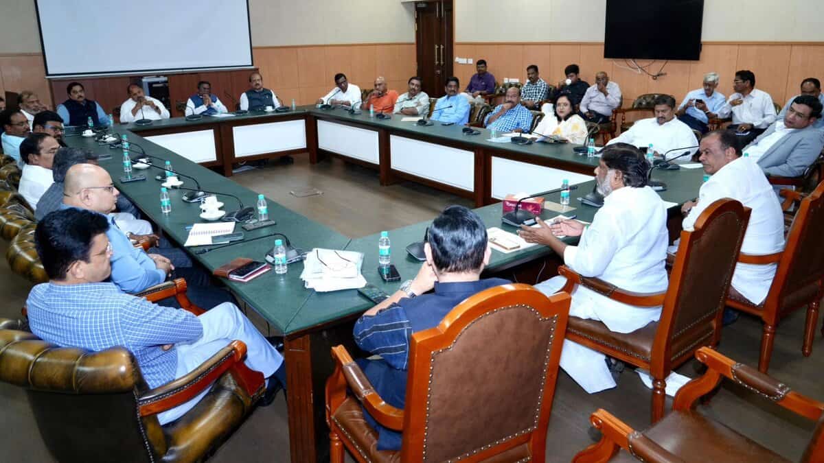 talks between FATHI representatives and DyCM Mallu Bhatti Vikramarka.