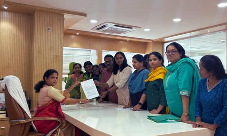 Hyderabad women journalists file complaint with State Women Commission regarding online abuse