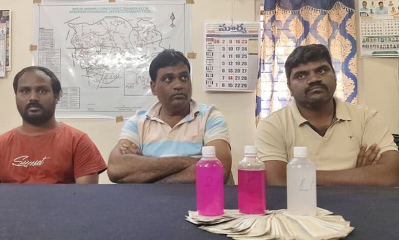 Telangana ACB catches three officers demanding accepting Rs 30000 bribe