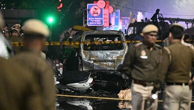 _tragic blast near Red Fort in Delhi