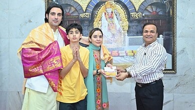 Zayed Khan at Shirdi