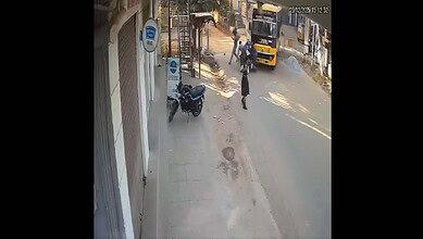 A school bus hits a vehicle in Hyderabad