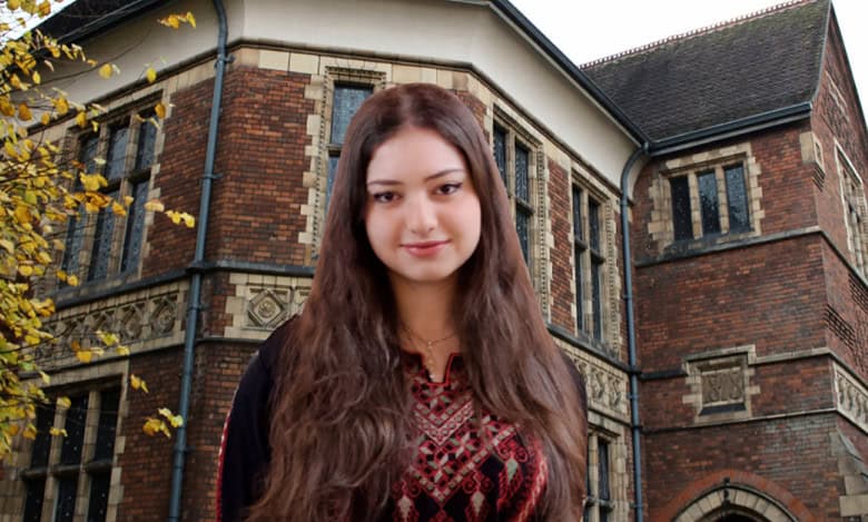 First Palestinian Oxford Union president, Arwa Hanin Elrayess