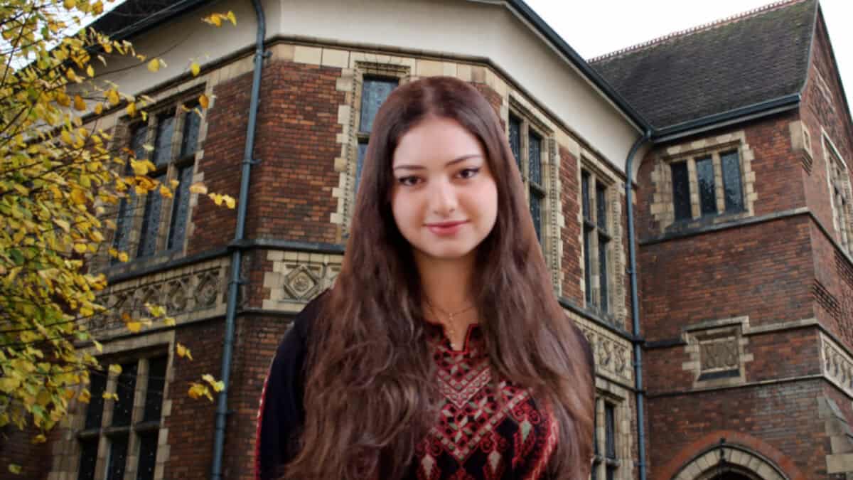 First Palestinian Oxford Union president, Arwa Hanin Elrayess