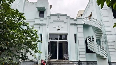 Image of Art Deco building Khursheed Mansion in Hyderabad