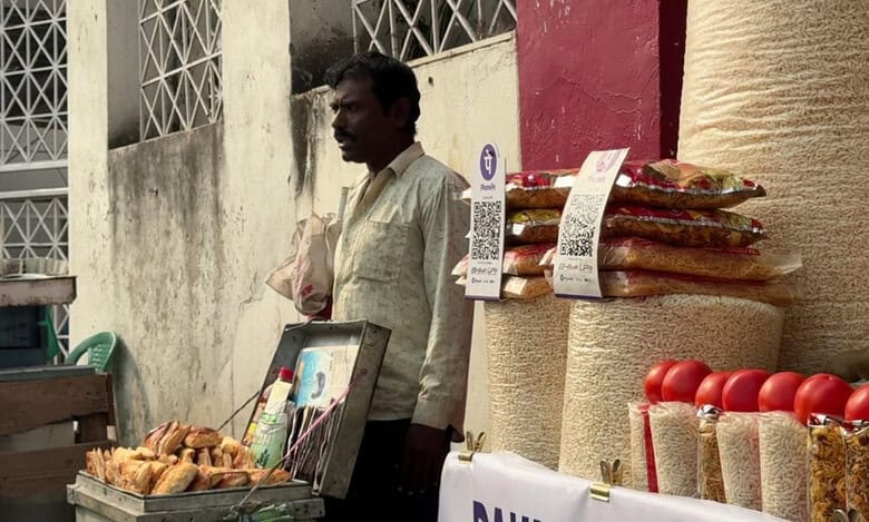 Muslim Vendor attacked by Hindutva mob Kolkata