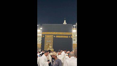 Indian man prays for Union minister Kiren Rijiju in Makkah