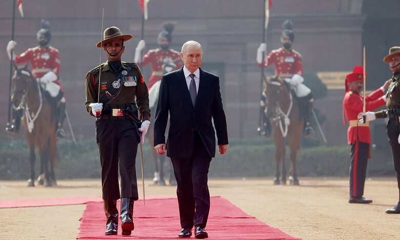 Vladimir Putin at ceremonial reception