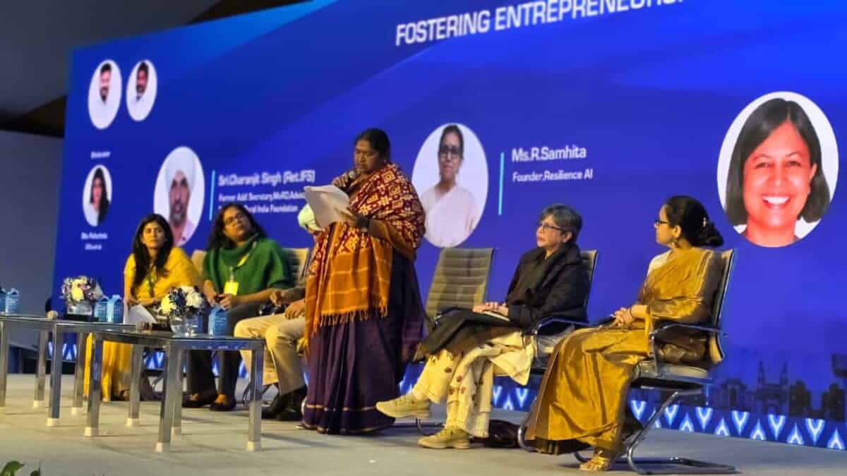 Telangana’s 65 L SHGs driving women’s empowerment: Seethakka